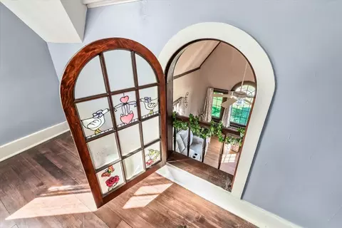 Entry Way - 21 N Edison Ave, Elgin, IL 60123 photo 1 of 1