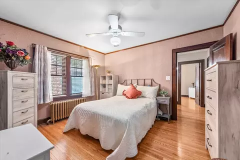 Bedroom - 21 N Edison Ave, Elgin, IL 60123 photo 1 of 4