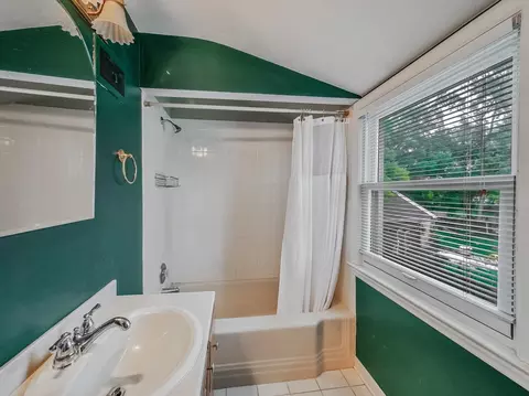 821 Shuler St, Elgin, IL 60123 photo 15