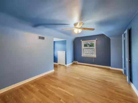 821 Shuler St, Elgin, IL 60123 photo 12