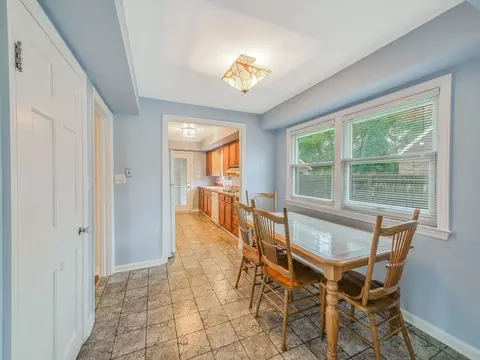 821 Shuler St, Elgin, IL 60123 photo 6