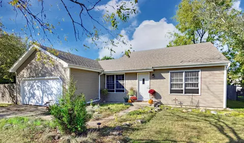 301 N Huntington Dr, Mchenry, IL 60050