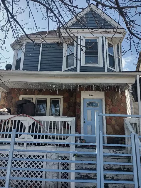 844 N Laramie Ave, Chicago, IL 60651
