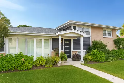 416 N Gibbons Ave, Arlington Heights, IL 60004