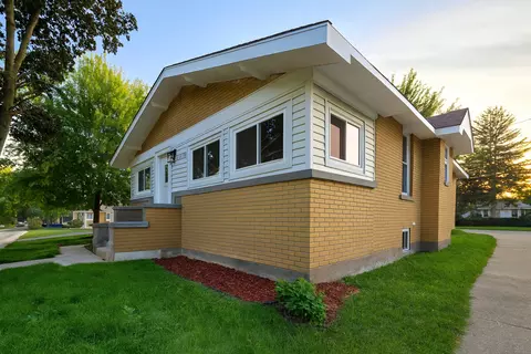 1211 Highland Ave, Joliet, IL 60435