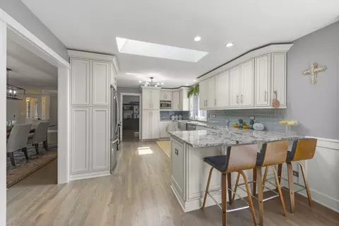 Kitchen - 1785 Hilltop Rd, Elgin, IL 60120 photo 3 of 3
