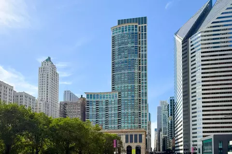 130 N Garland Ct #1504, Chicago, IL 60602