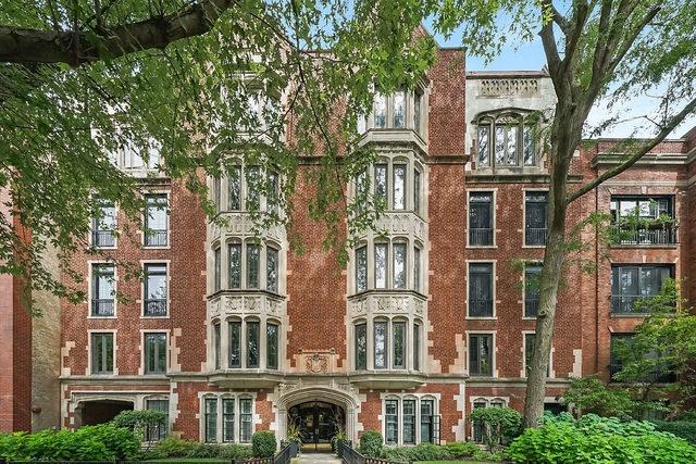 500 W Barry Ave #2E, Chicago, IL 60657