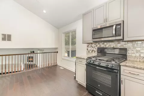 Kitchen - 16314 Homan Ave, Markham, IL 60428 photo 3 of 3