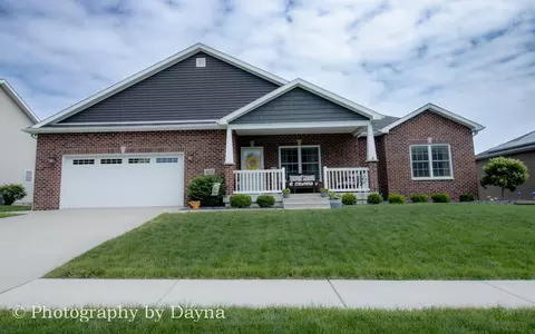 675 Kathy Dr, Bourbonnais, IL 60914