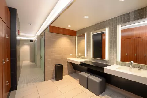 175 E Delaware Pl #6021, Chicago, IL 60611 photo 18