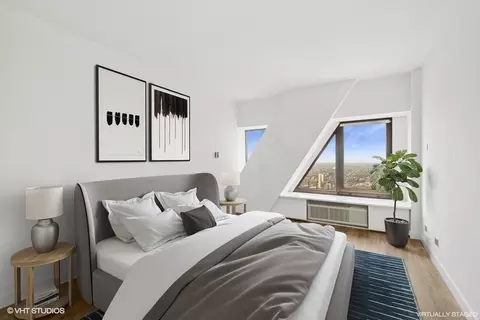 175 E Delaware Pl #6021, Chicago, IL 60611 photo 8