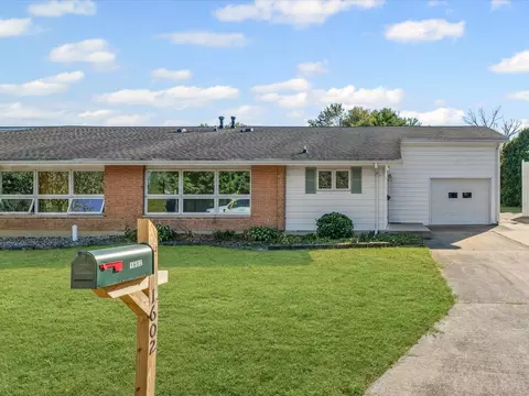 1602 Golfview Cir, Rantoul, IL 61866