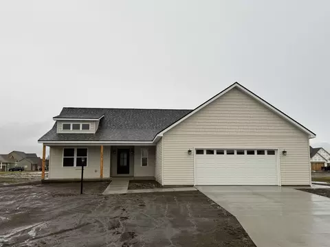 506 Patterson Dr, Fisher, IL 61843