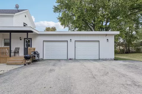 Exterior - 115 State St, Maple Park, IL 60151 photo 6 of 6