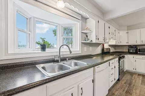 Kitchen - 115 State St, Maple Park, IL 60151 photo 4 of 4