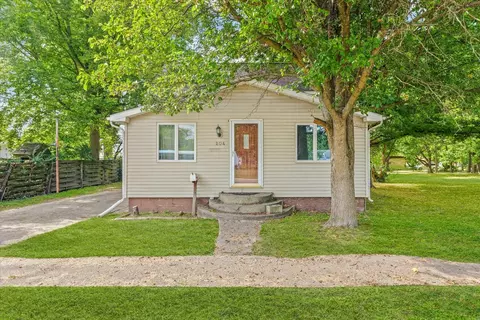 204 Waverly St, Homer, IL 61849