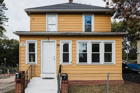 714 Helmholz Ave, Waukegan, IL 60085