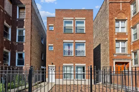 3328 W Polk St #A, Chicago, IL 60624