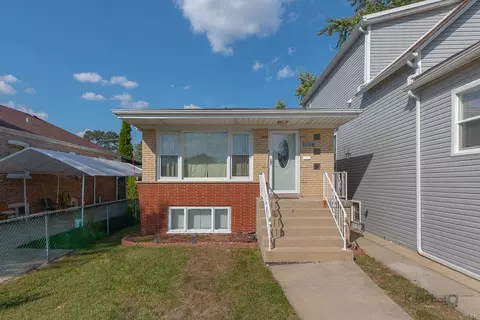 3704 W 57th St, Chicago, IL 60629