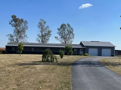 3770 E 1050th Rd, Earlville, IL 60518