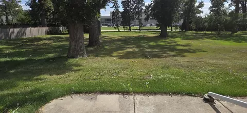 Exterior - 9525 W Oak Pl, Des Plaines, IL 60016 photo 3 of 3