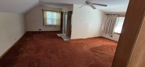 Bedroom - 9525 W Oak Pl, Des Plaines, IL 60016 photo 1 of 5