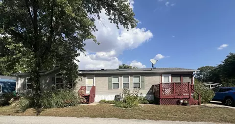 28 Doral St, Minooka, IL 60447