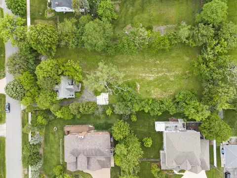 lot3910 Sterling Rd, Downers Grove, IL 60515