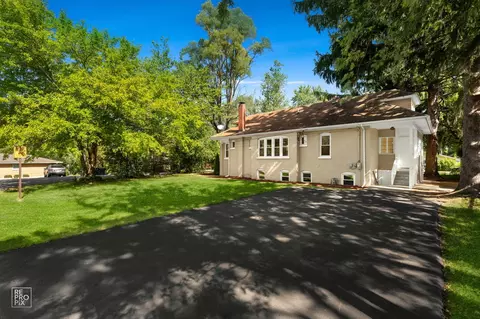 1701 Galilee Ave, Zion, IL 60099