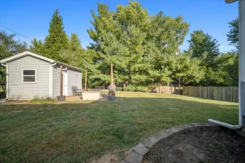 Exterior - 8095 N 2000 East Rd E, Downs, IL 61736 photo 4 of 5