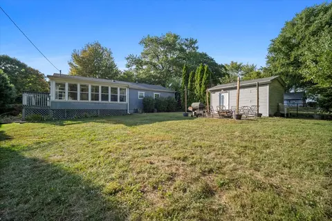 Exterior - 8095 N 2000 East Rd E, Downs, IL 61736 photo 5 of 5
