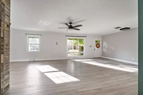 Living - 8095 N 2000 East Rd E, Downs, IL 61736 photo 3 of 4
