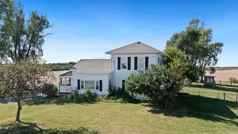 8470 Clikeman Rd, Rockford, IL 61101