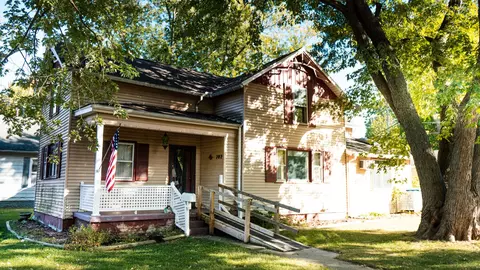 702 E Timber St, Pontiac, IL 61764