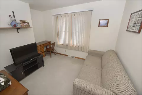 Bedroom - 318 24th Ave, Ottawa, IL 61350 photo 2 of 3