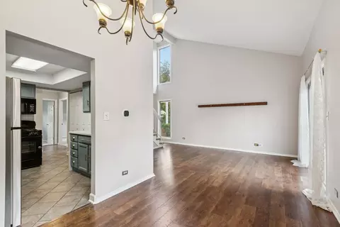 Living - 1129 Sausalito Ct, Bartlett, IL 60103 photo 5 of 5
