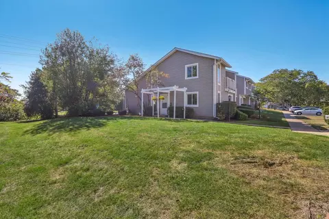 Exterior - 1129 Sausalito Ct, Bartlett, IL 60103 photo 11 of 14