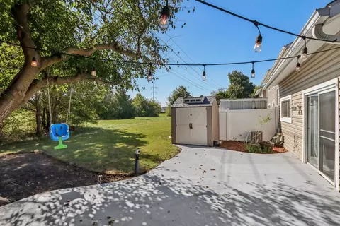 Exterior - 1129 Sausalito Ct, Bartlett, IL 60103 photo 5 of 14