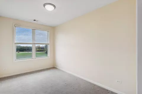 Bedroom - 271 E Railroad Ave #302, Bartlett, IL 60103 photo 1 of 1