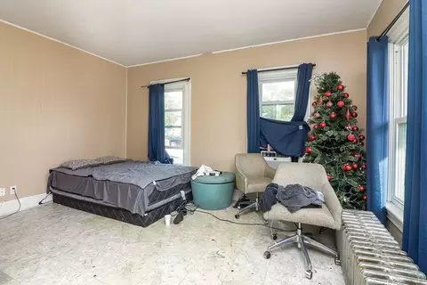 Bedroom - 450 N Union St, Aurora, IL 60505 photo 1 of 6