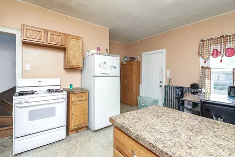 Kitchen - 450 N Union St, Aurora, IL 60505 photo 2 of 2
