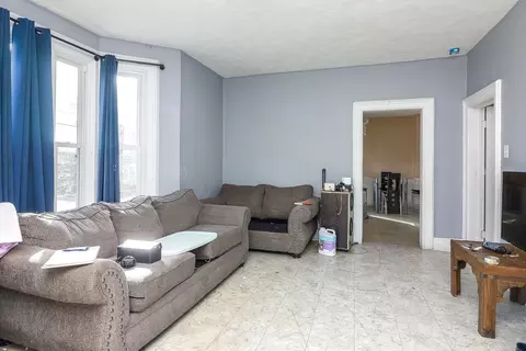 Living - 450 N Union St, Aurora, IL 60505 photo 1 of 1