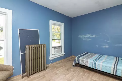 Bedroom - 450 N Union St, Aurora, IL 60505 photo 5 of 6