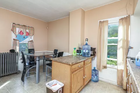 Kitchen - 450 N Union St, Aurora, IL 60505 photo 1 of 2