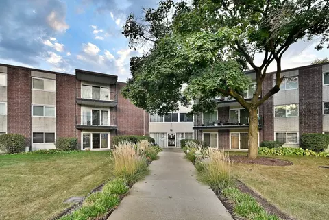 2800 Maple Ave #31C, Downers Grove, IL 60515