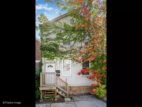 1525 W Pearson St, Chicago, IL 60642