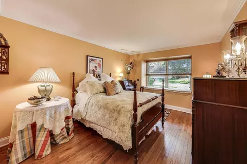 Bedroom - 1 Foxcroft On Auburn, Rolling Meadows, IL 60008 photo 2 of 2