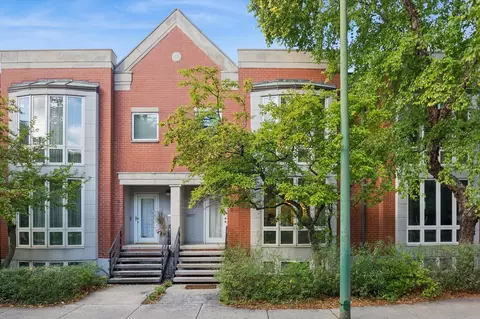 902 S Morgan St, Chicago, IL 60607