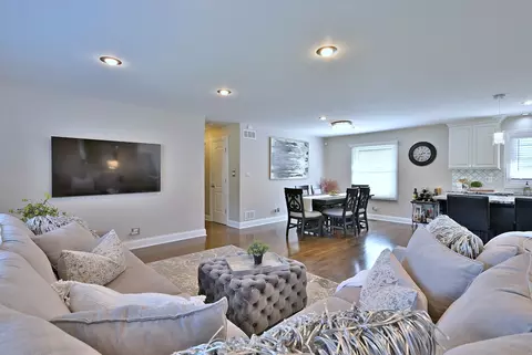 21 W181 North Ln, Itasca, IL 60143 photo 6